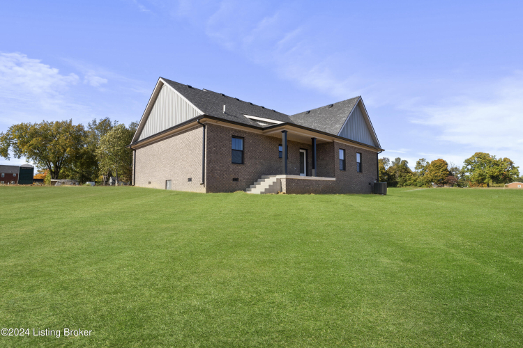 Listing Image 44