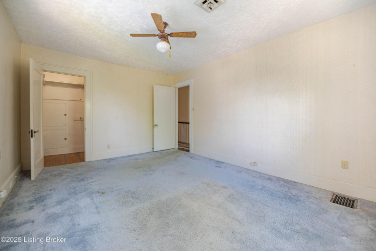 Listing Image 24