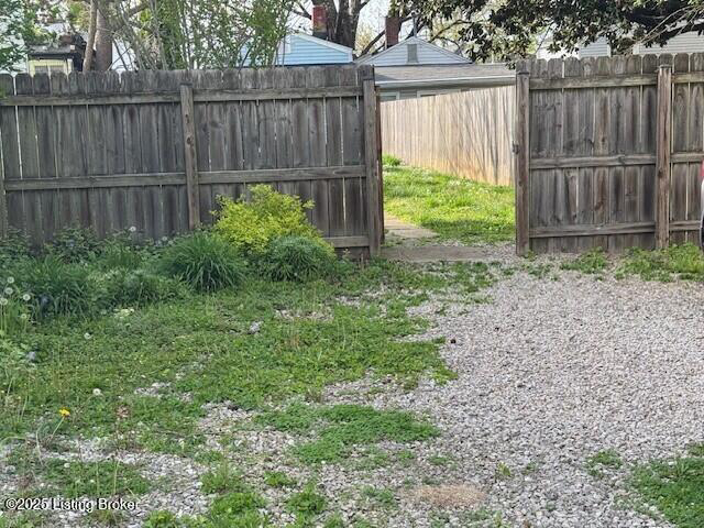 Listing Image 17