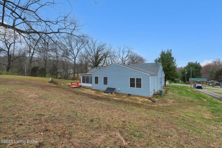 Listing Image 47
