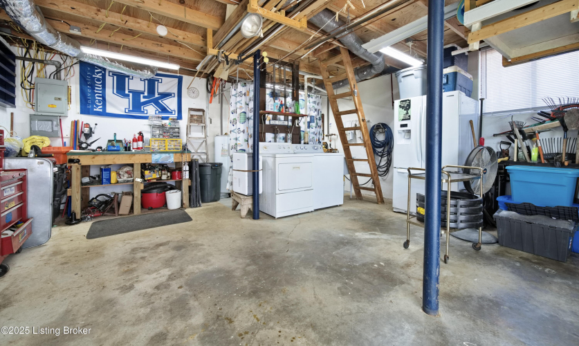 Listing Image 33