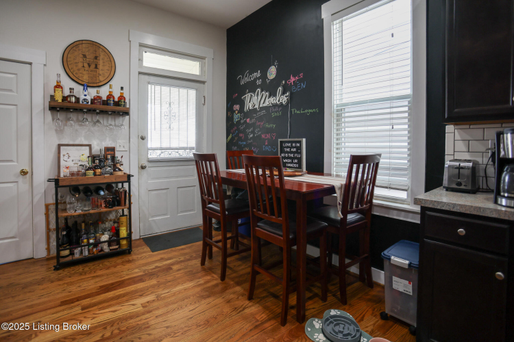 Listing Image 22
