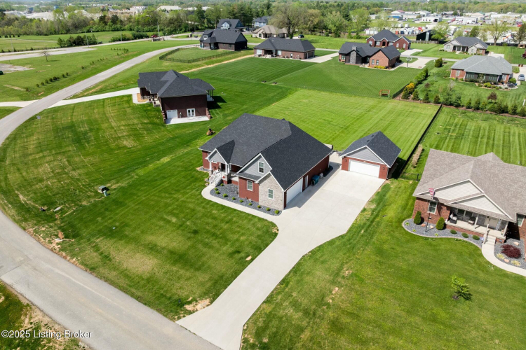 Listing Image 17