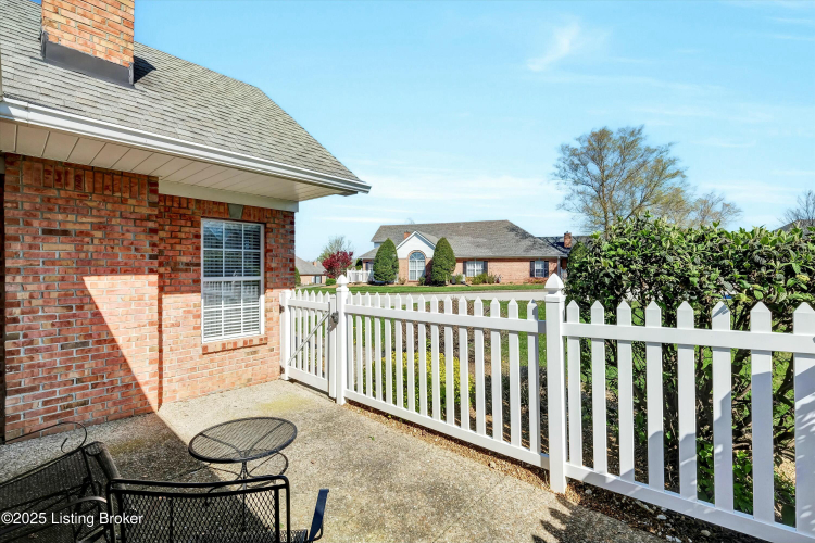 Listing Image 27
