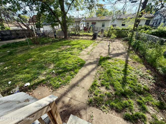 Listing Image 5