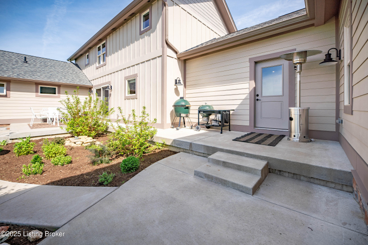 Listing Image 52