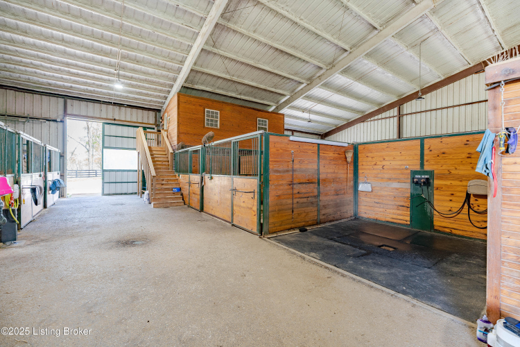 Listing Image 100