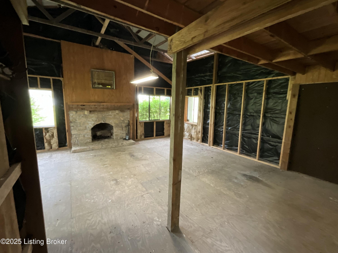 Listing Image 46