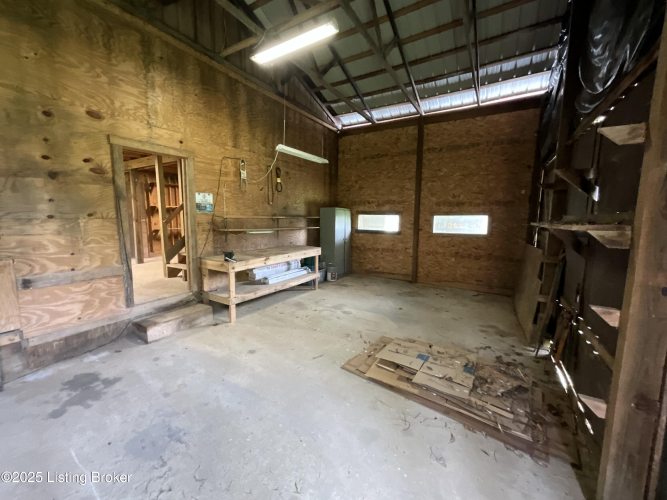 Listing Image 50