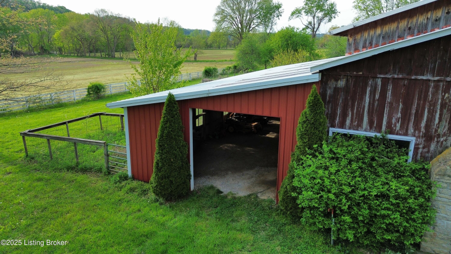 Listing Image 52