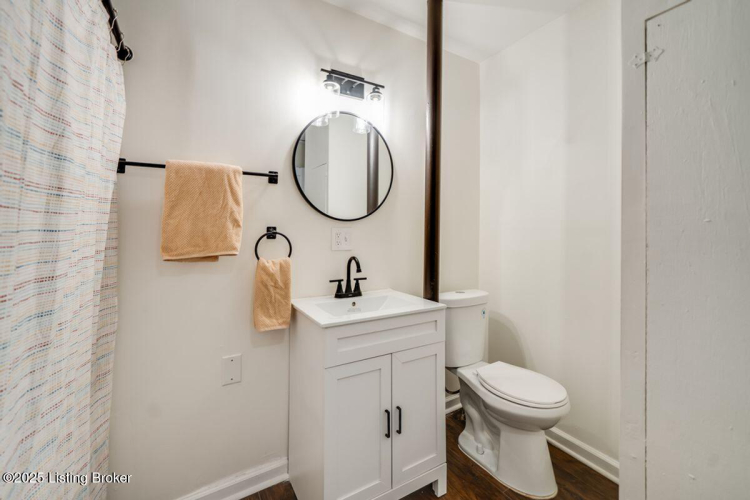 Listing Image 21