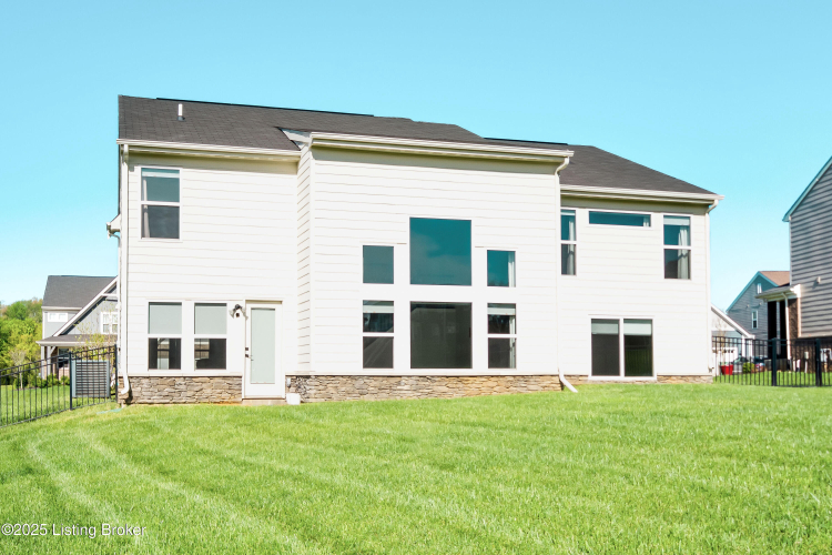Listing Image 89