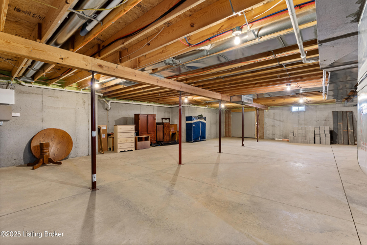 Listing Image 37