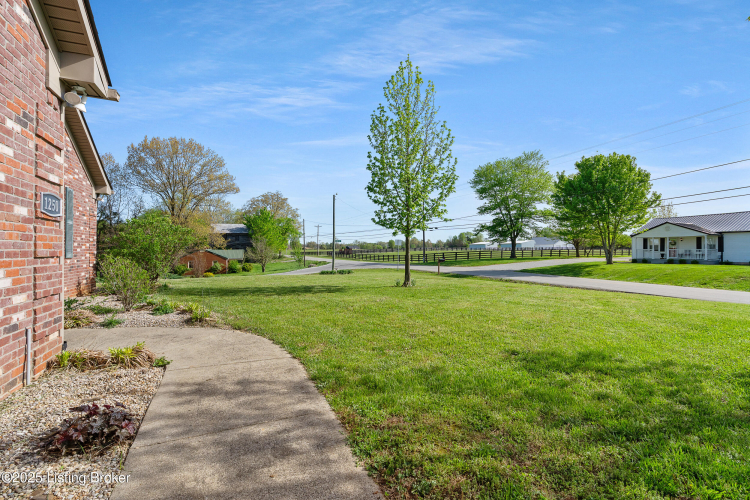 Listing Image 43