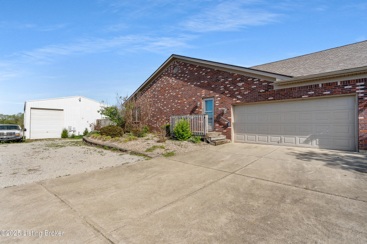 Listing Image 48