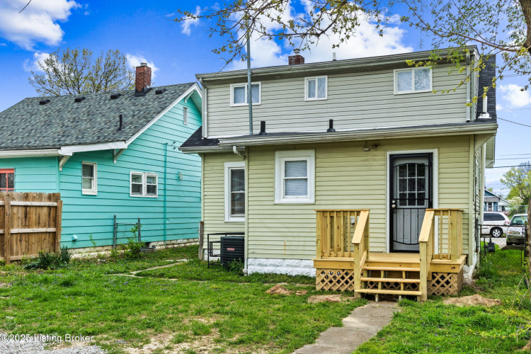 Listing Image 4