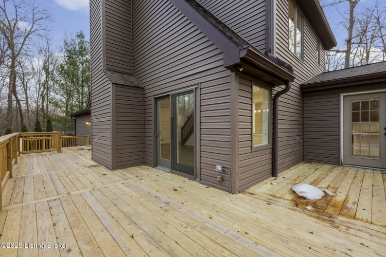 Listing Image 17