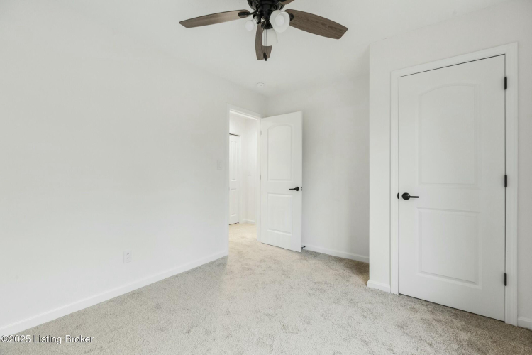 Listing Image 53