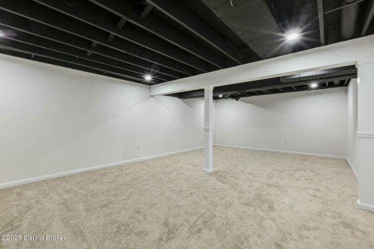 Listing Image 60