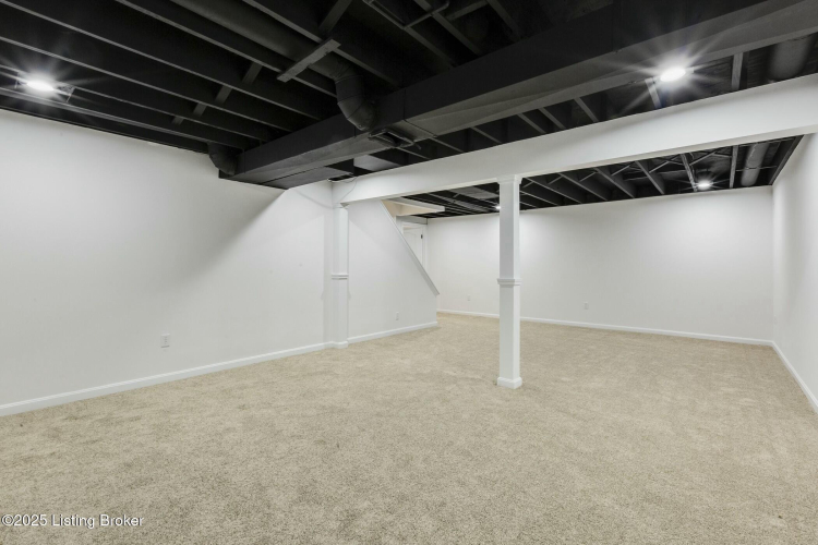Listing Image 61