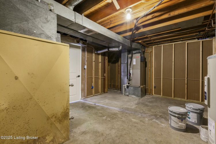 Listing Image 64