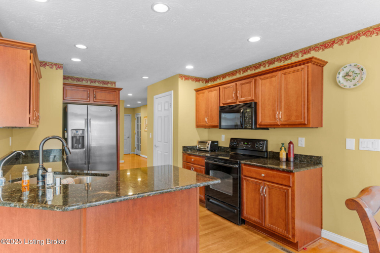 Listing Image 19