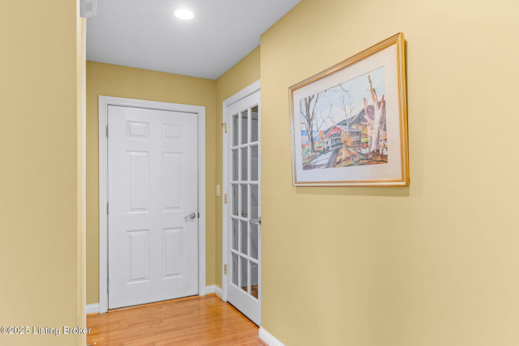 Listing Image 36