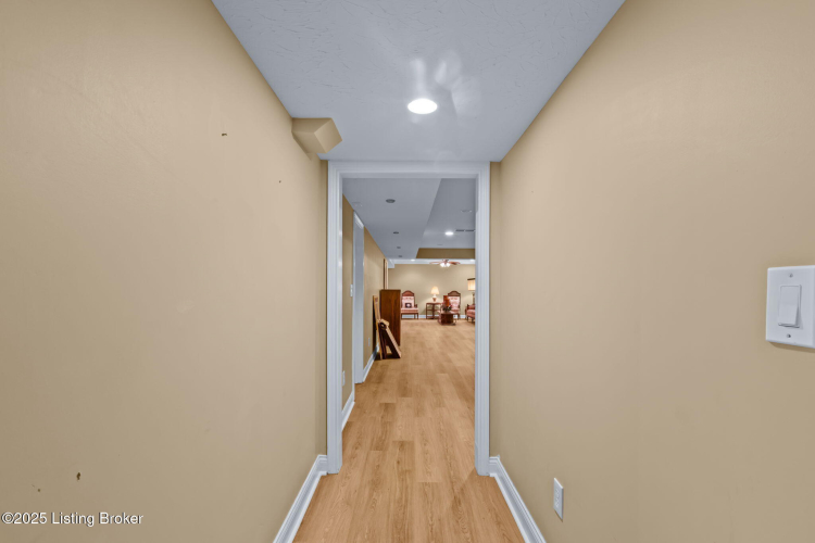 Listing Image 57