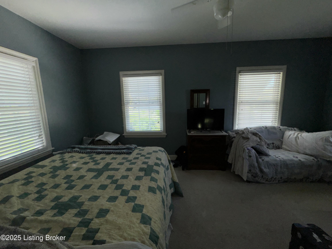 Listing Image 28