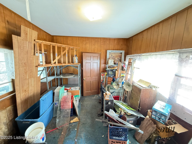 Listing Image 24