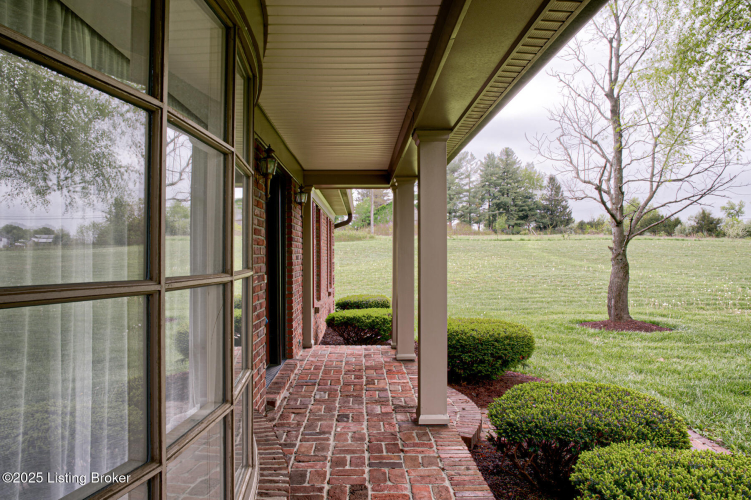 Listing Image 26