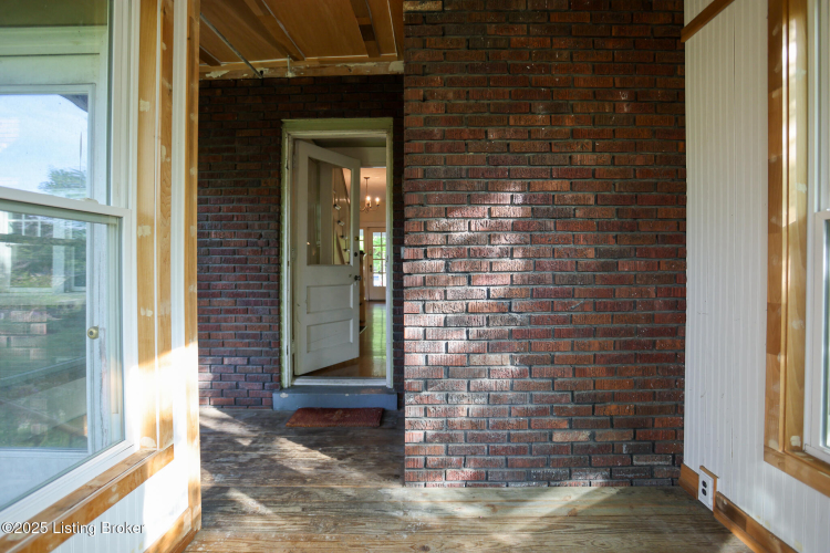 Listing Image 29