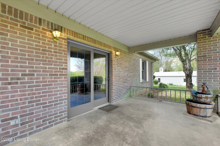 Listing Image 32