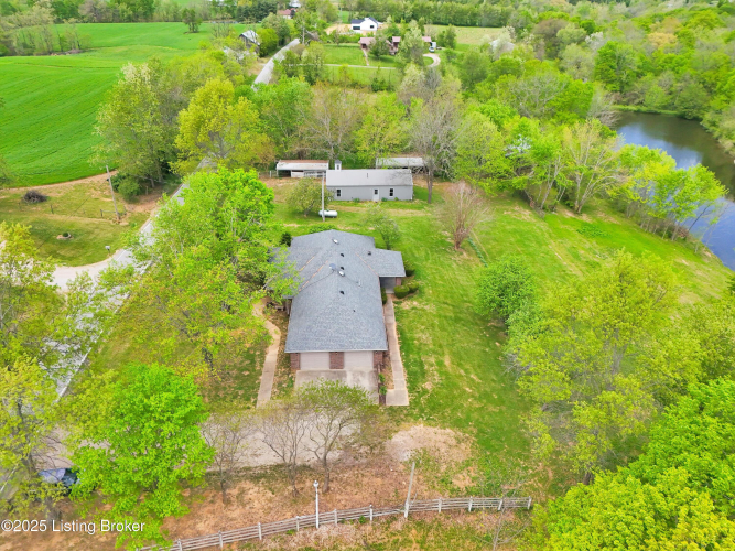Listing Image 42