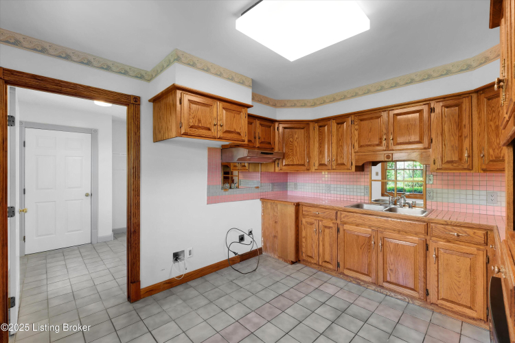 Listing Image 51