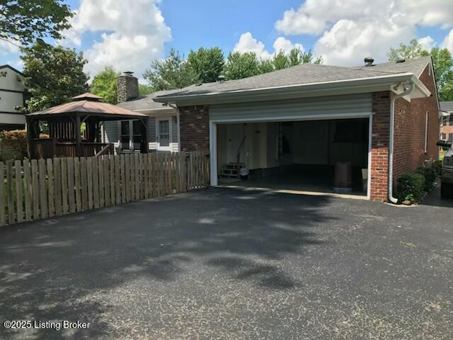 Listing Image 44