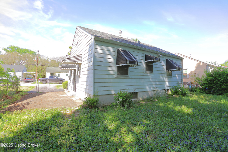 Listing Image 32