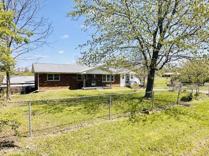 Listing Image 4