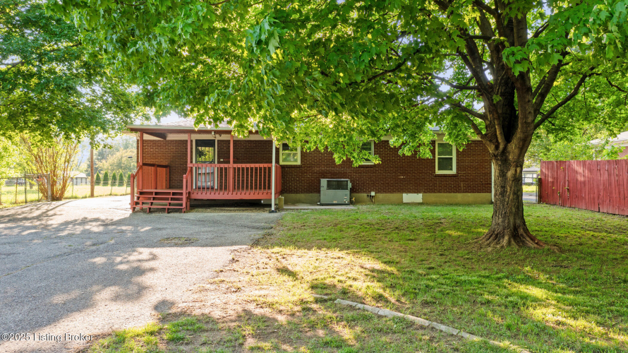 Listing Image 41