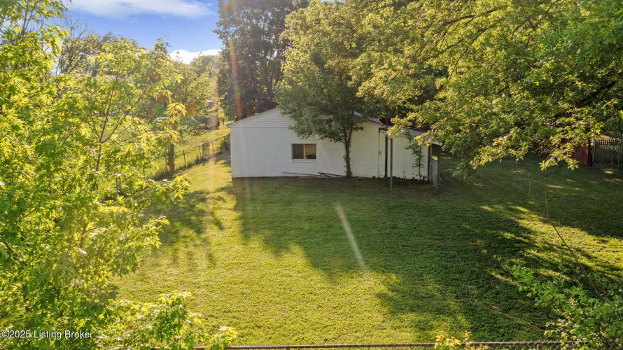 Listing Image 46