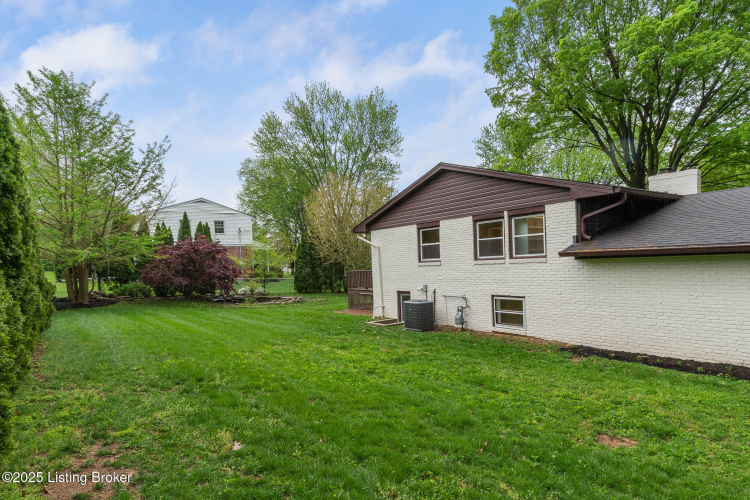 Listing Image 45