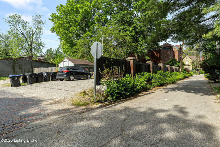 Listing Image 52