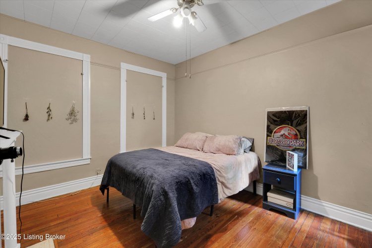 Listing Image 20