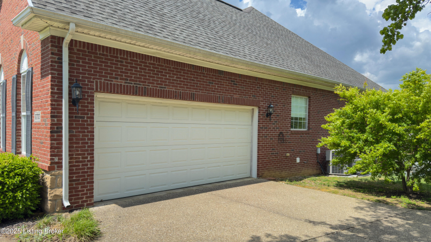 Listing Image 45