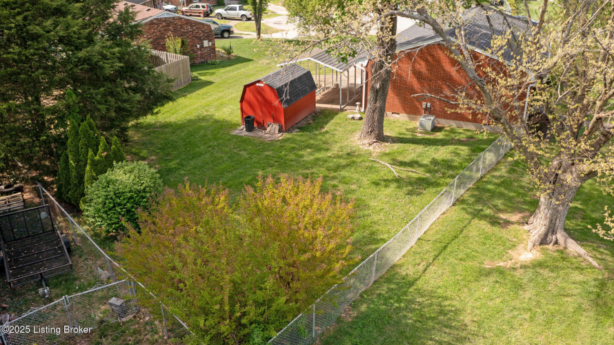Listing Image 11