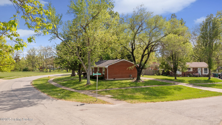 Listing Image 41