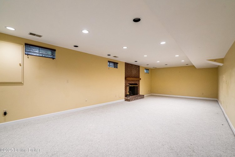 Listing Image 59
