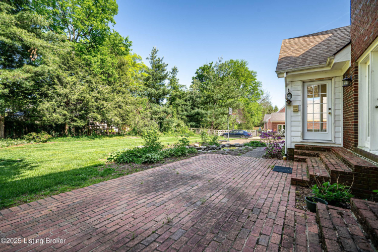 Listing Image 79