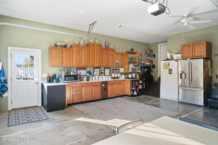 Listing Image 42