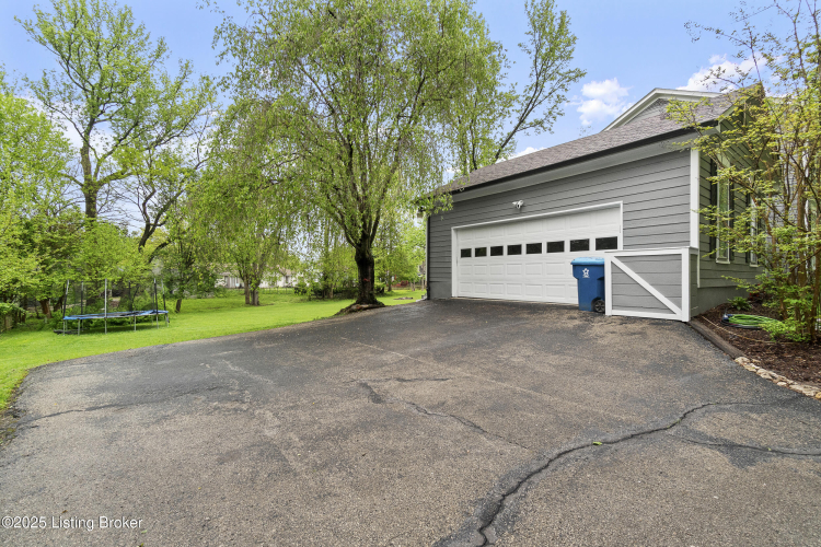 Listing Image 57